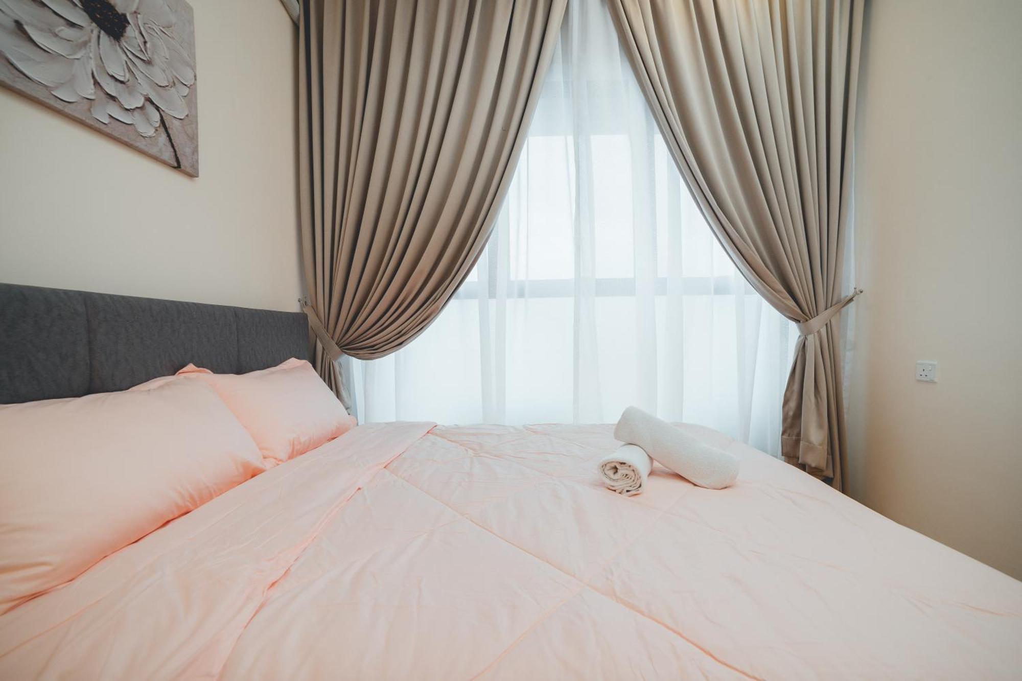 Apartment Danga Bay Harmony Hideout 3br 8pax Balcony Seaview By Our