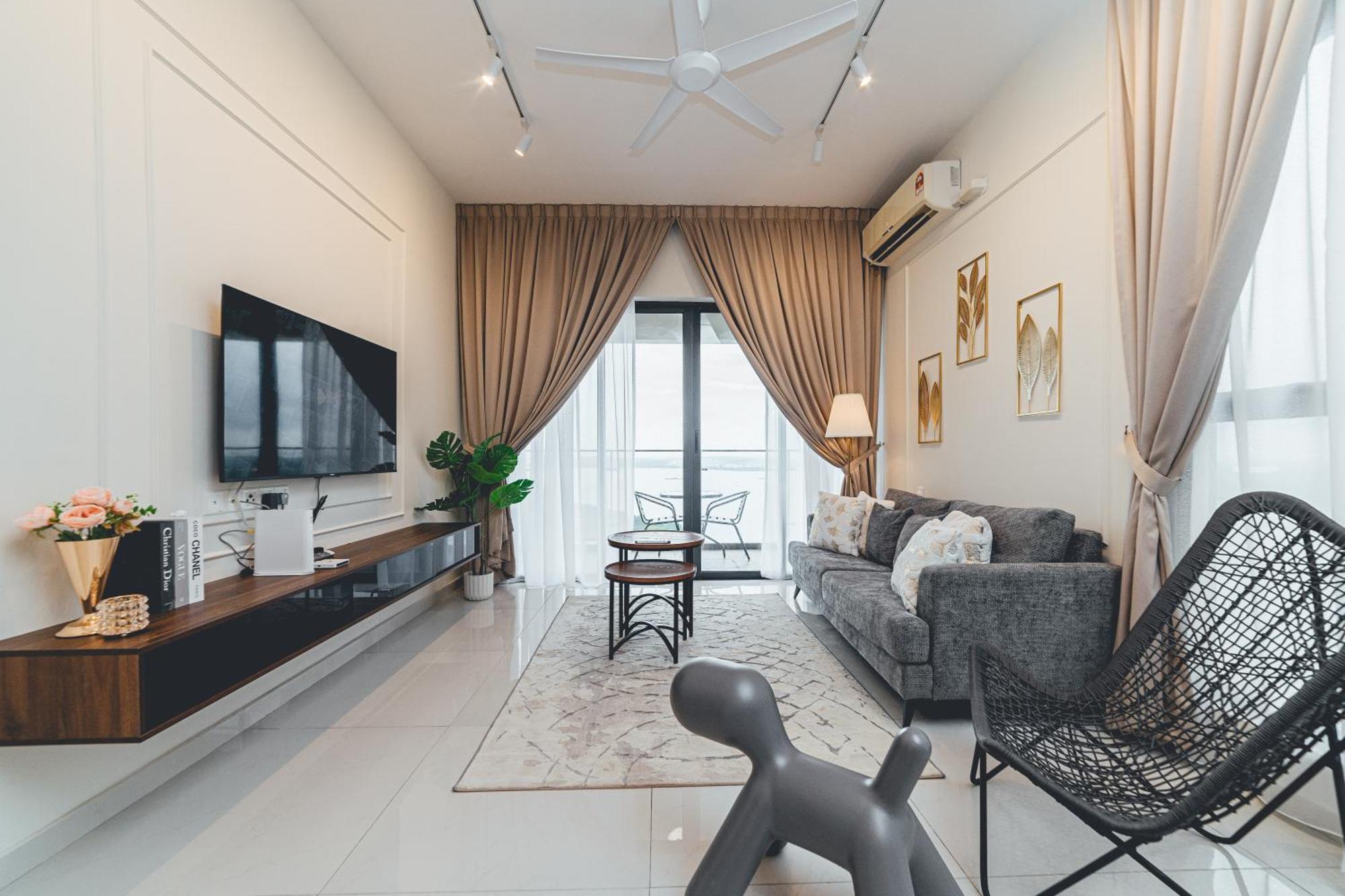 Danga Bay Harmony Hideout 3br 8pax Balcony Seaview By Our *